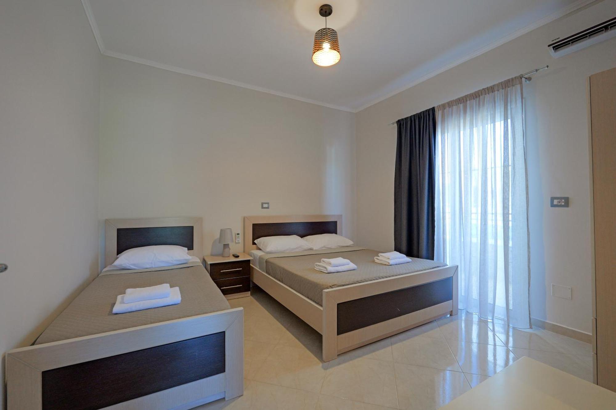 Hotel Deja Vu Ksamil Room photo