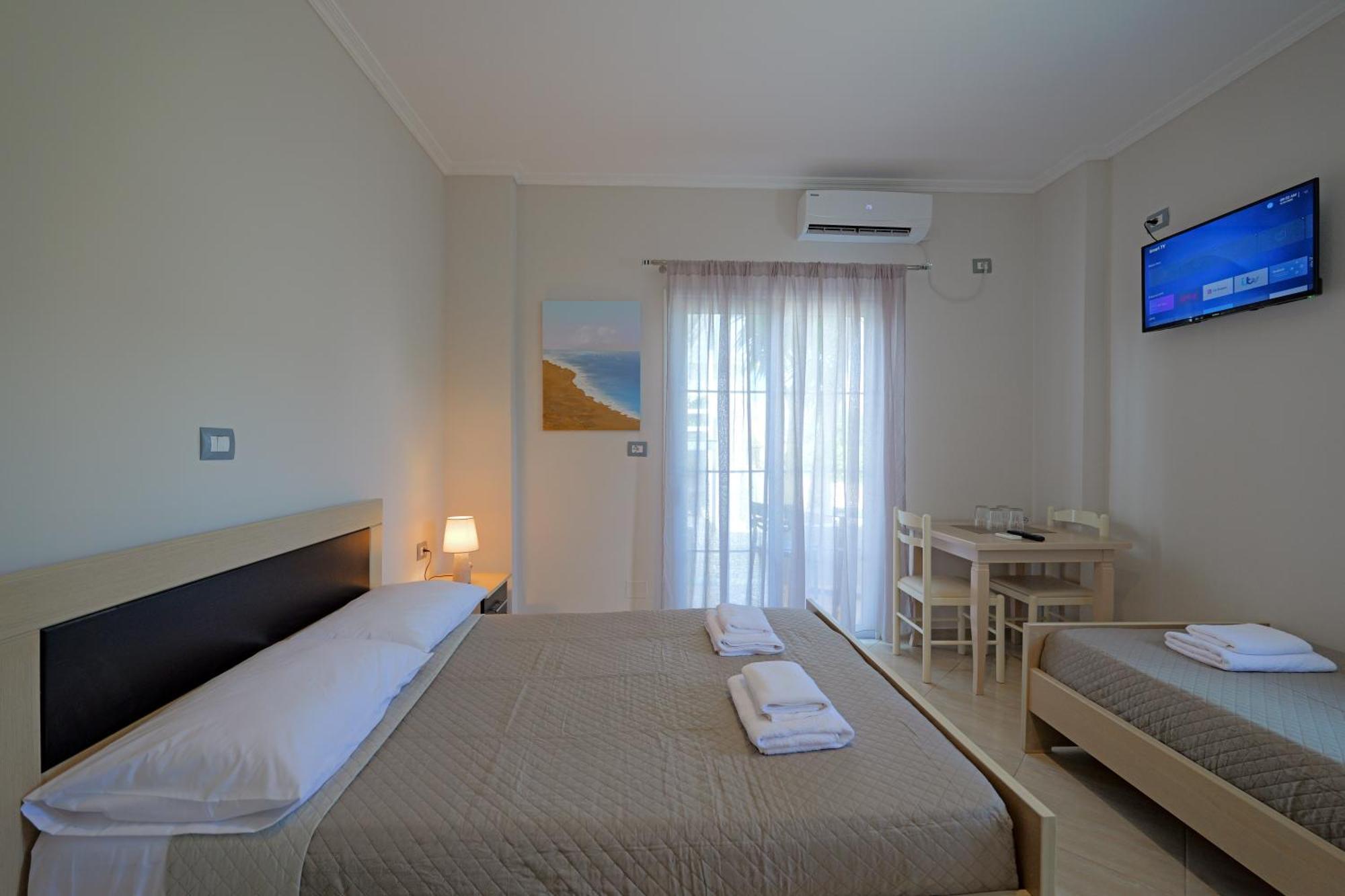 Hotel Deja Vu Ksamil Room photo